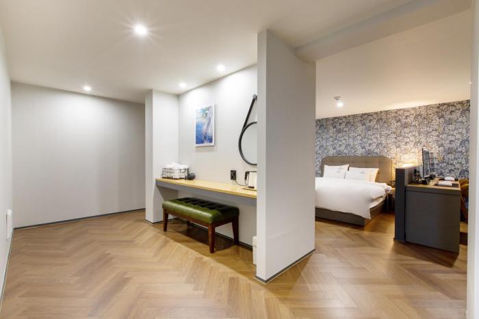 brown dot hotel minam