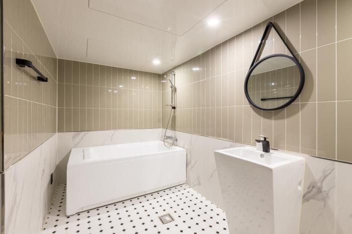 brown dot hotel minam