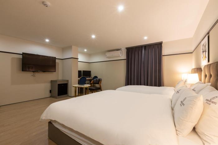 brown dot hotel minam