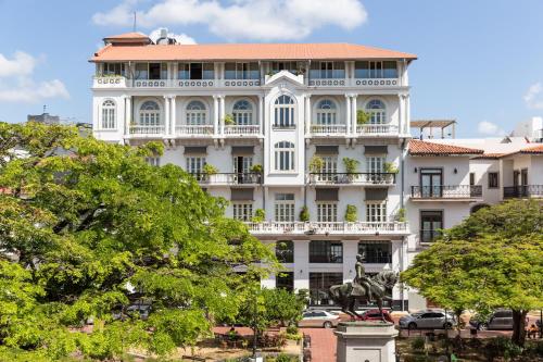 american trade hotel
