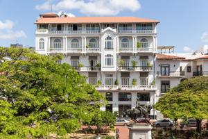 american trade hotel