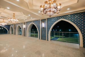 Jannat Resort Osh,Osh Lenin Statue>>Osh,4.5 star