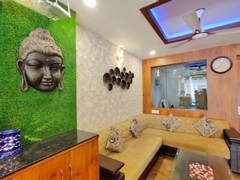 hotel divine residency