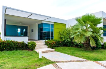 marina puerto velero