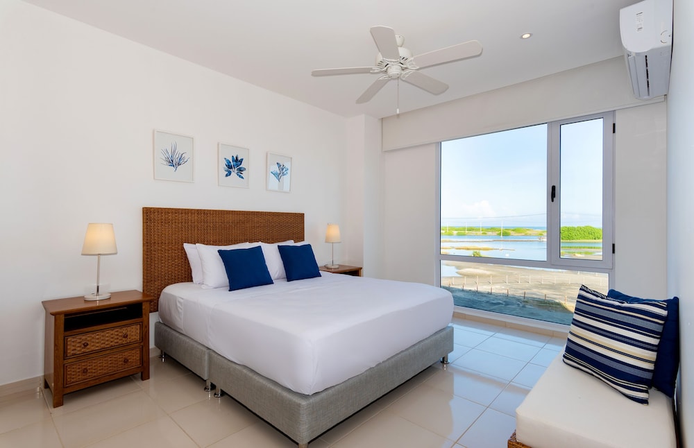 marina puerto velero