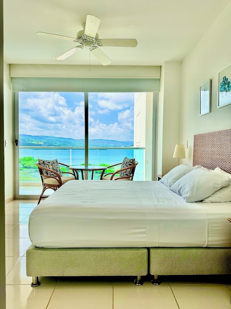 marina puerto velero