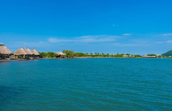 marina puerto velero