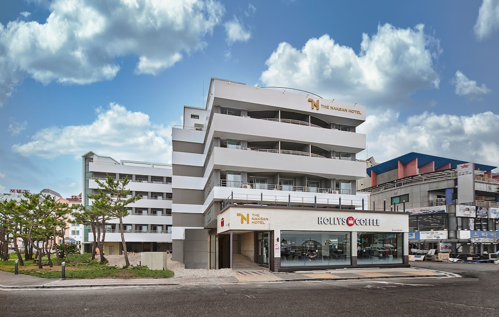 hotel the naksan