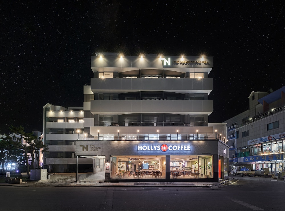 hotel the naksan