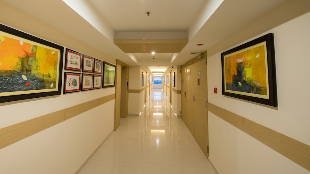 red fox hotel trichy