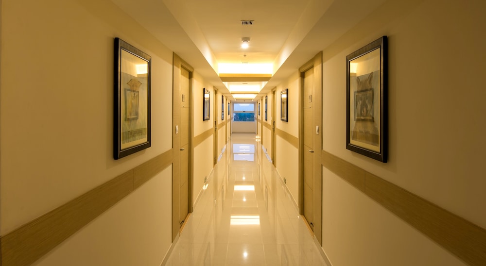 red fox hotel trichy