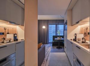 adina apartment hotel wiesbaden