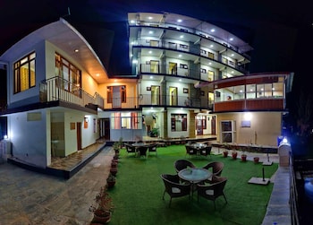 Satovari Pride,Kangra>>Dharamshala,3 star