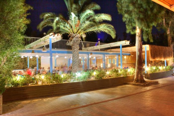 manuela hotel