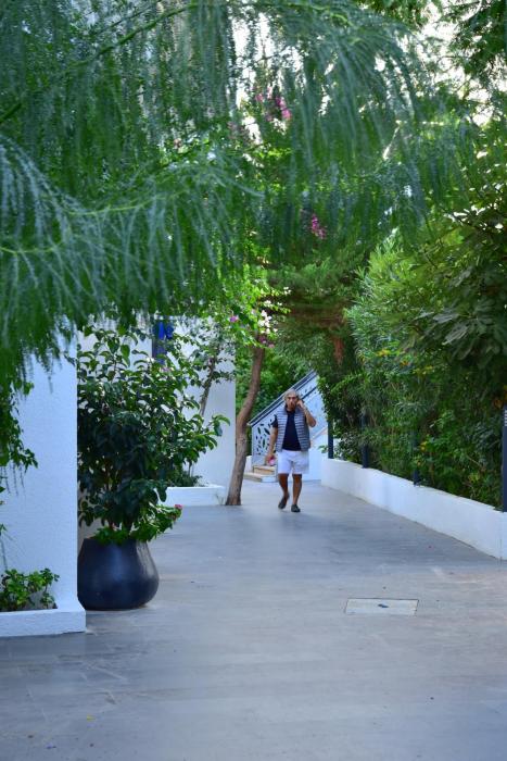 manuela hotel
