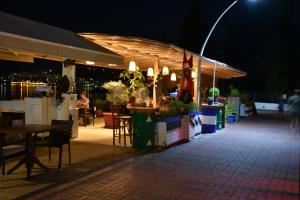 manuela hotel