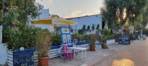 manuela hotel