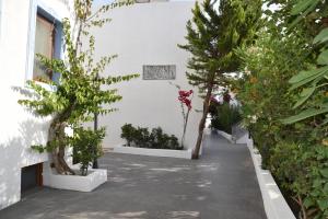 manuela hotel
