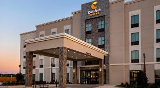 comfort suites kingston central