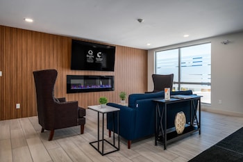 comfort suites kingston central