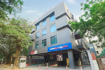 hotel bluestone nehru place