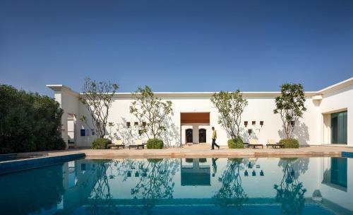 marasa sarovar premiere bodhgaya