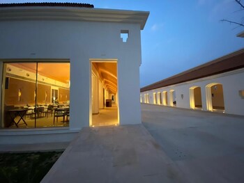 Marasa Sarovar Premiere Bodhgaya,Bodhgaya>>Bodh Gaya,4 star