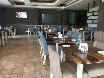 r k riyasat resort