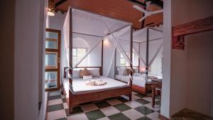 the manor house by sansi