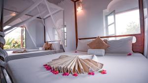 the manor house by sansi