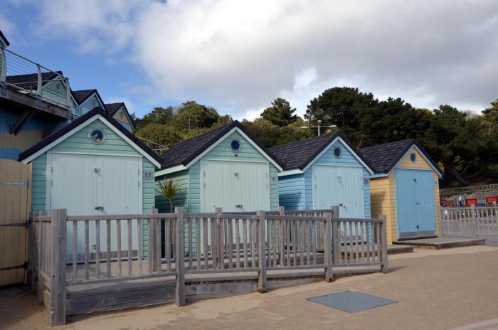 riviera hotel and holiday apartments