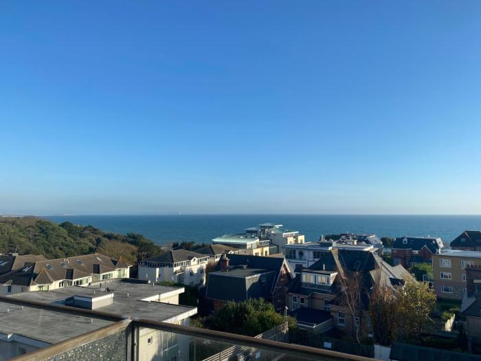 riviera hotel and holiday apartments