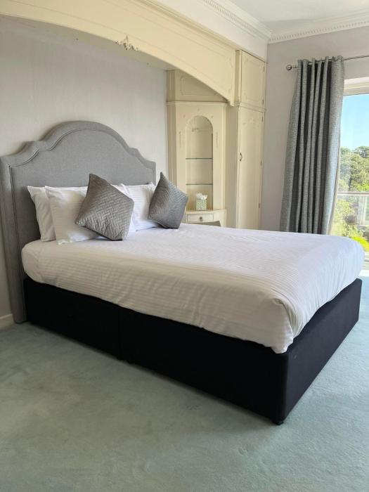 riviera hotel and holiday apartments