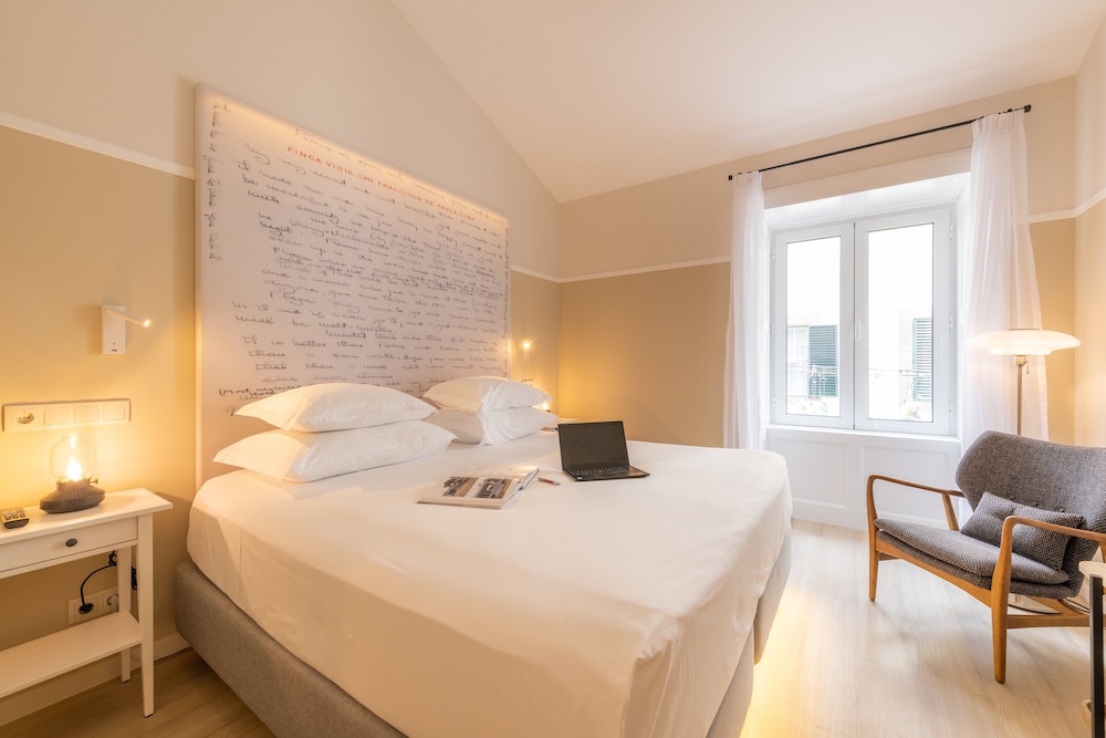 pestana fisherman village