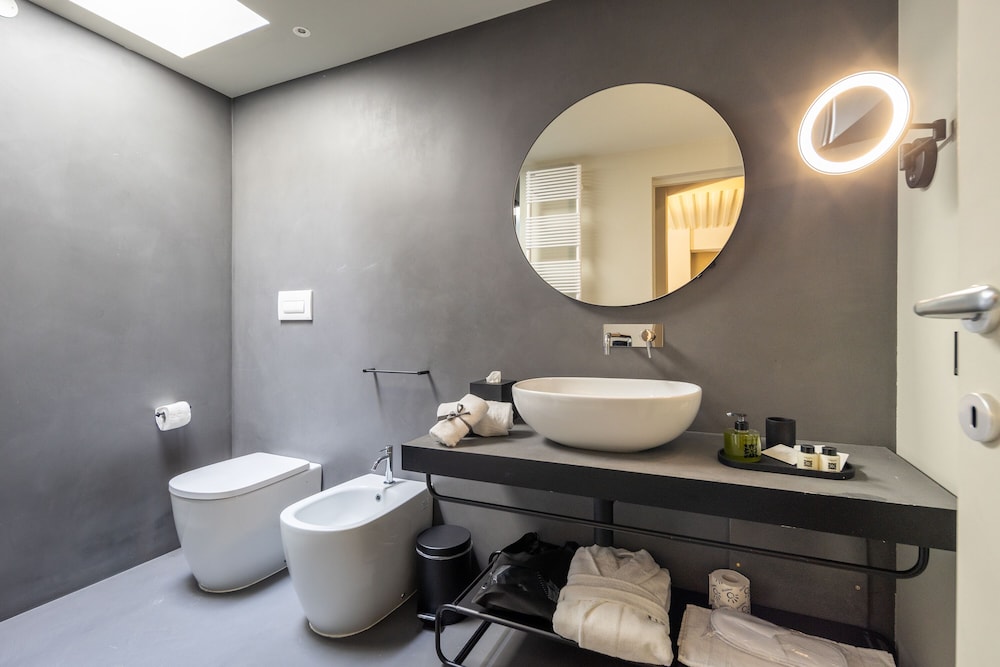 vis urban suites and spa