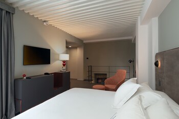 vis urban suites and spa
