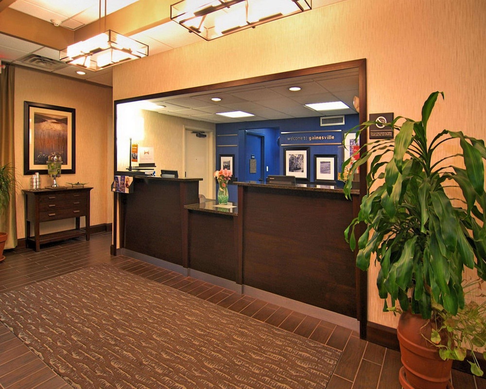 hampton inn gainesville