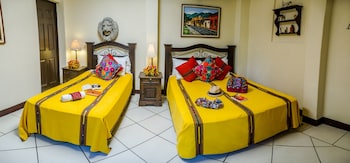 hotel casa antigua