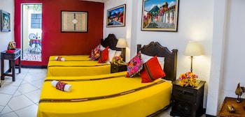 hotel casa antigua