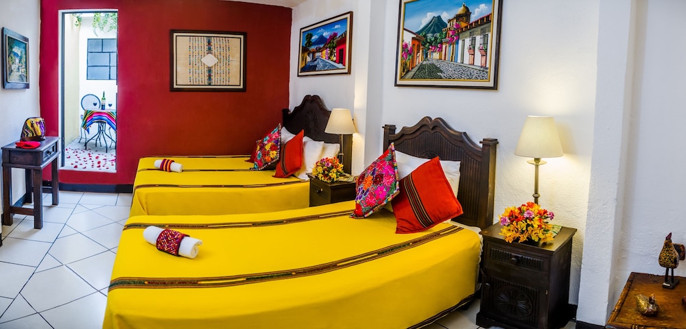 hotel casa antigua