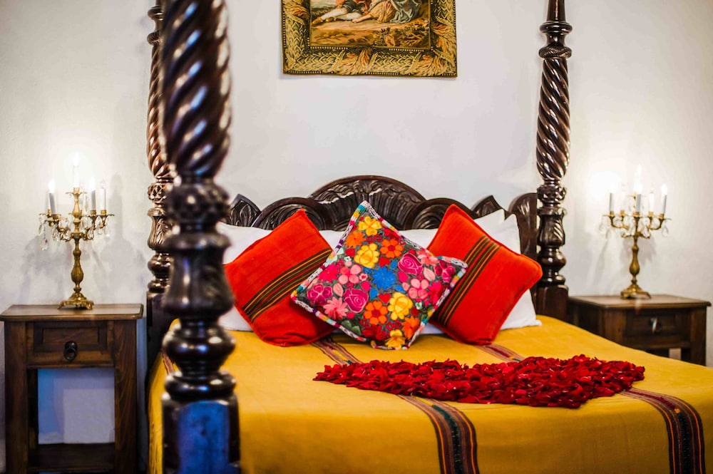 hotel casa antigua