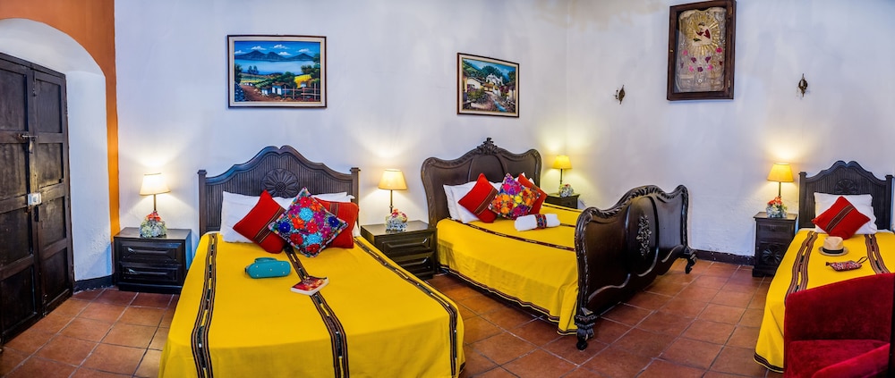 hotel casa antigua
