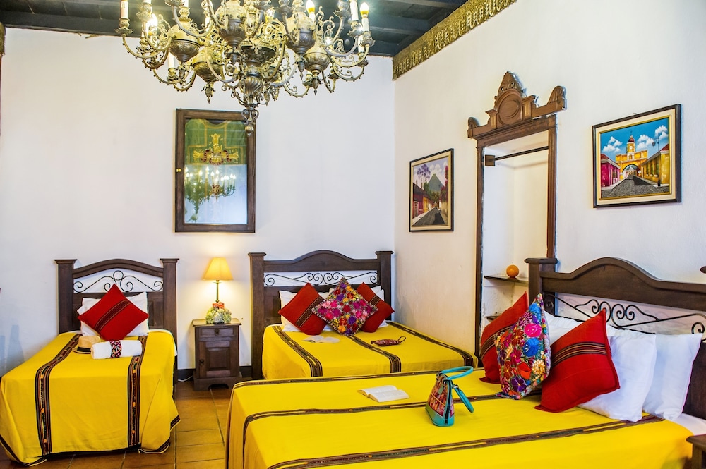 hotel casa antigua