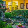 hotel casa antigua