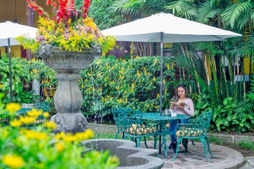 hotel casa antigua