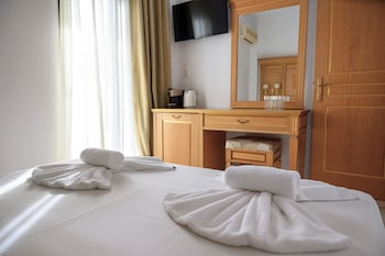 greek pride seafront hotel