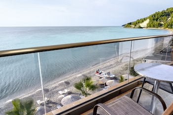 greek pride seafront hotel