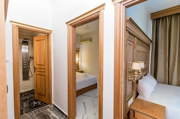 greek pride seafront hotel