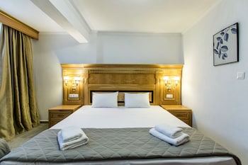 greek pride seafront hotel