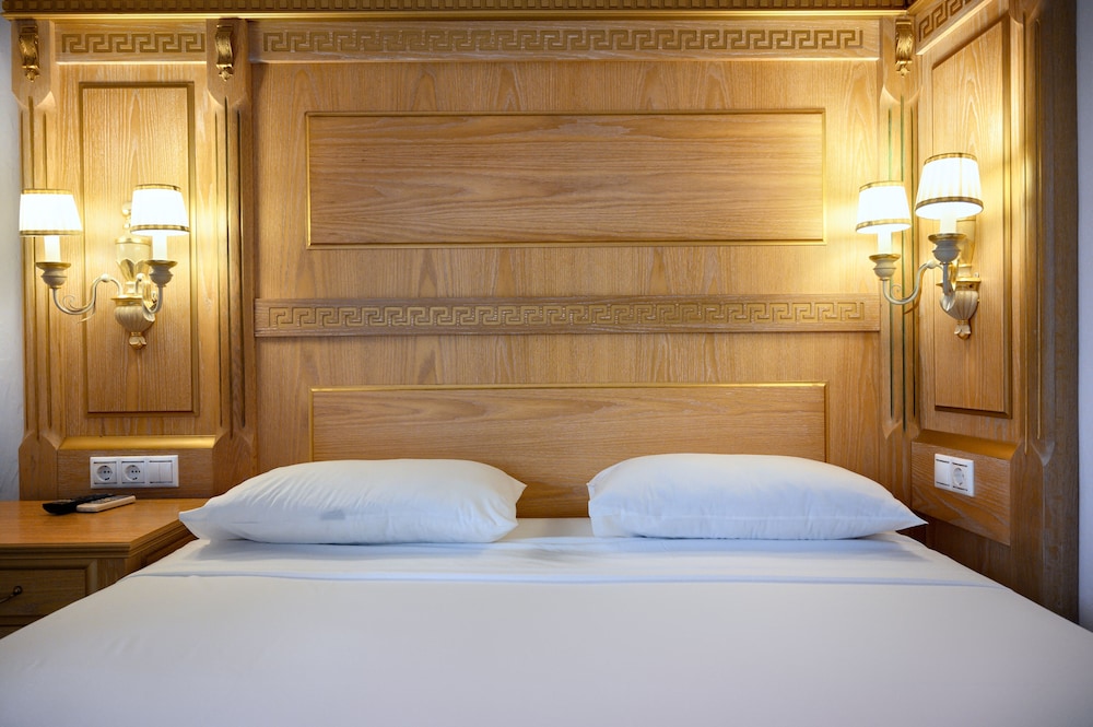 greek pride seafront hotel